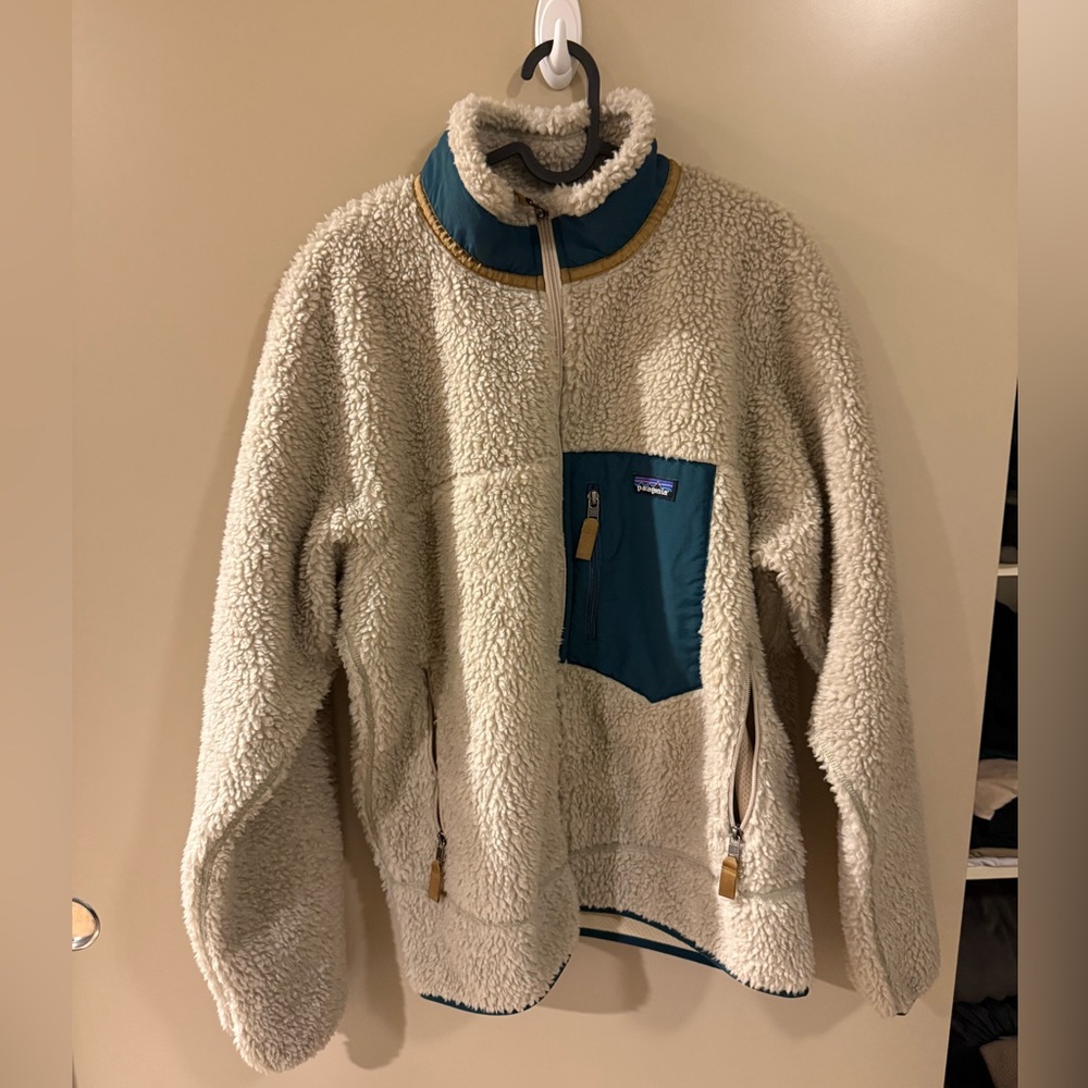 Patagonia Classic Retro-X Jacket - Pelican Beige w/Dark Borealis Green Large